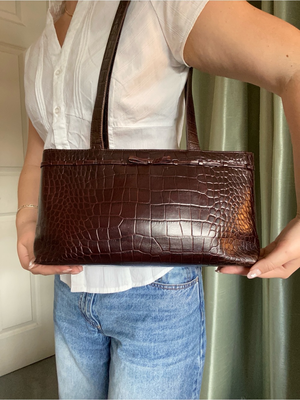 Liz Claiborne Croc-Embossed Dark Burgundy Shoulder Bag - Picture 3 of 10
